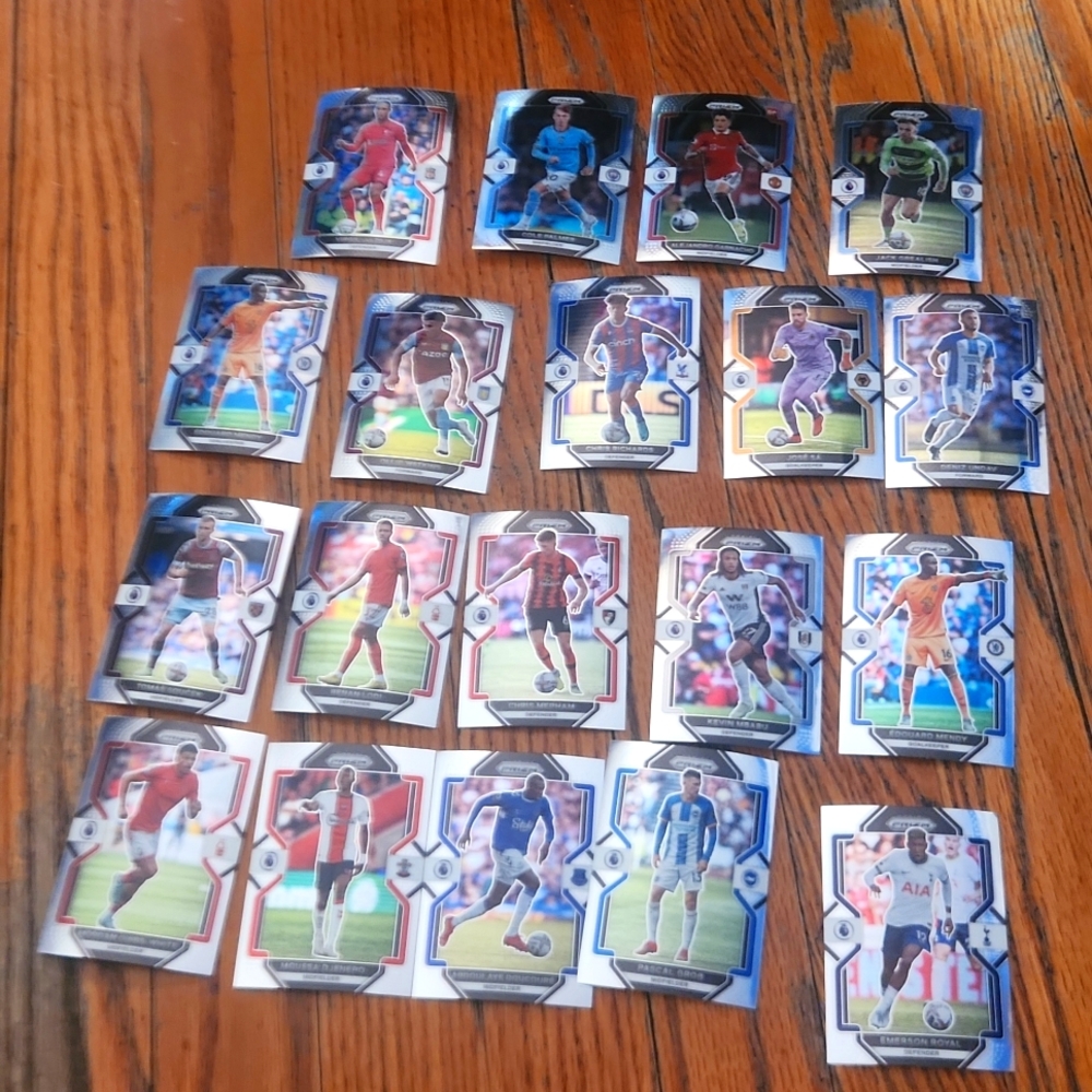 19 Soccer prizm trading cards